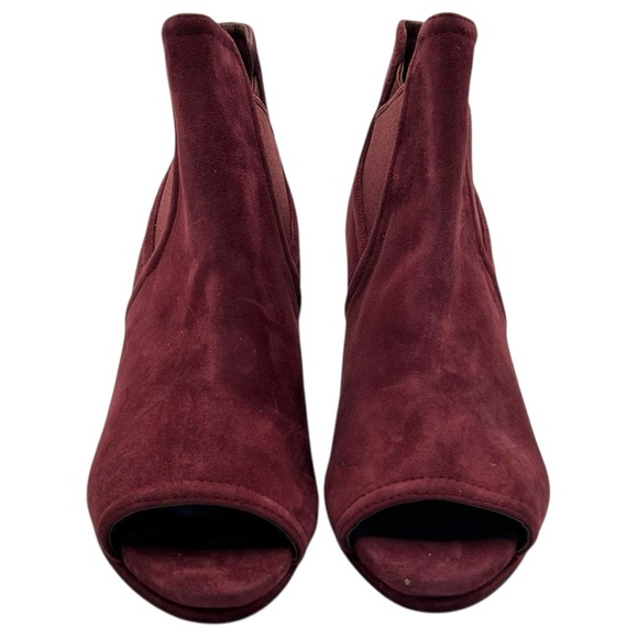 COLE HAAN Women's Red Jones Peep Toe Bootie In Cordovan Suede Size 8 - Picture 3 of 10